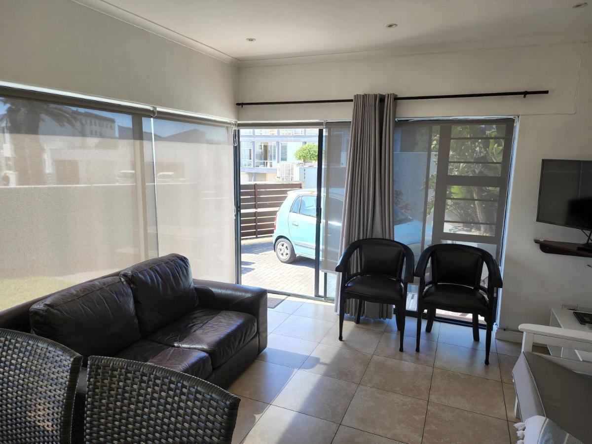 Beach Apartment Melkbosstrand Esterno foto